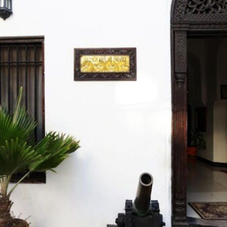 Africa House Zanzibar Bed & Breakfast ภายนอก รูปภาพ