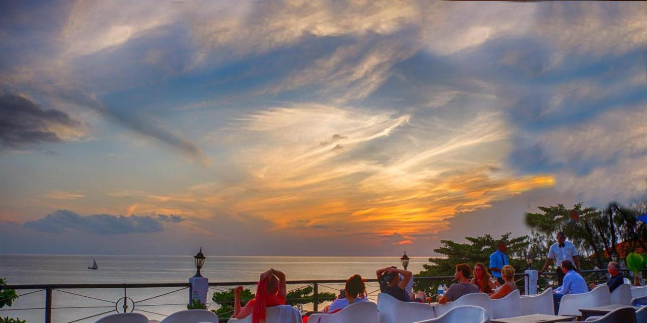 Africa House Zanzibar Bed & Breakfast ภายนอก รูปภาพ