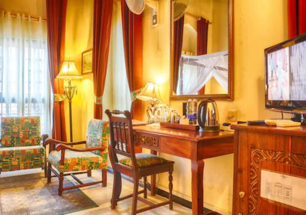 Africa House Zanzibar Bed & Breakfast ภายนอก รูปภาพ