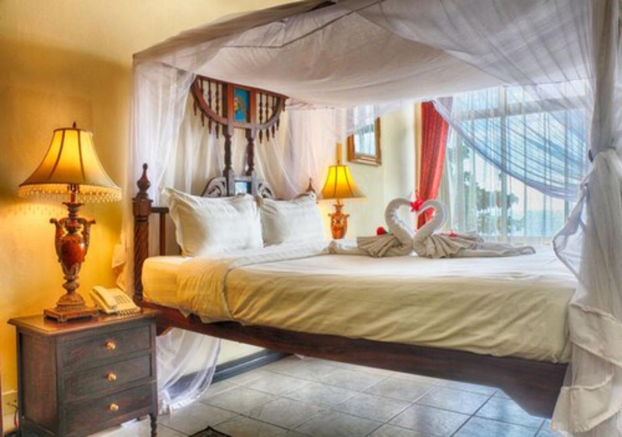 Africa House Zanzibar Bed & Breakfast ภายนอก รูปภาพ